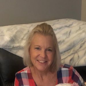 Meet your Posher, Sharon